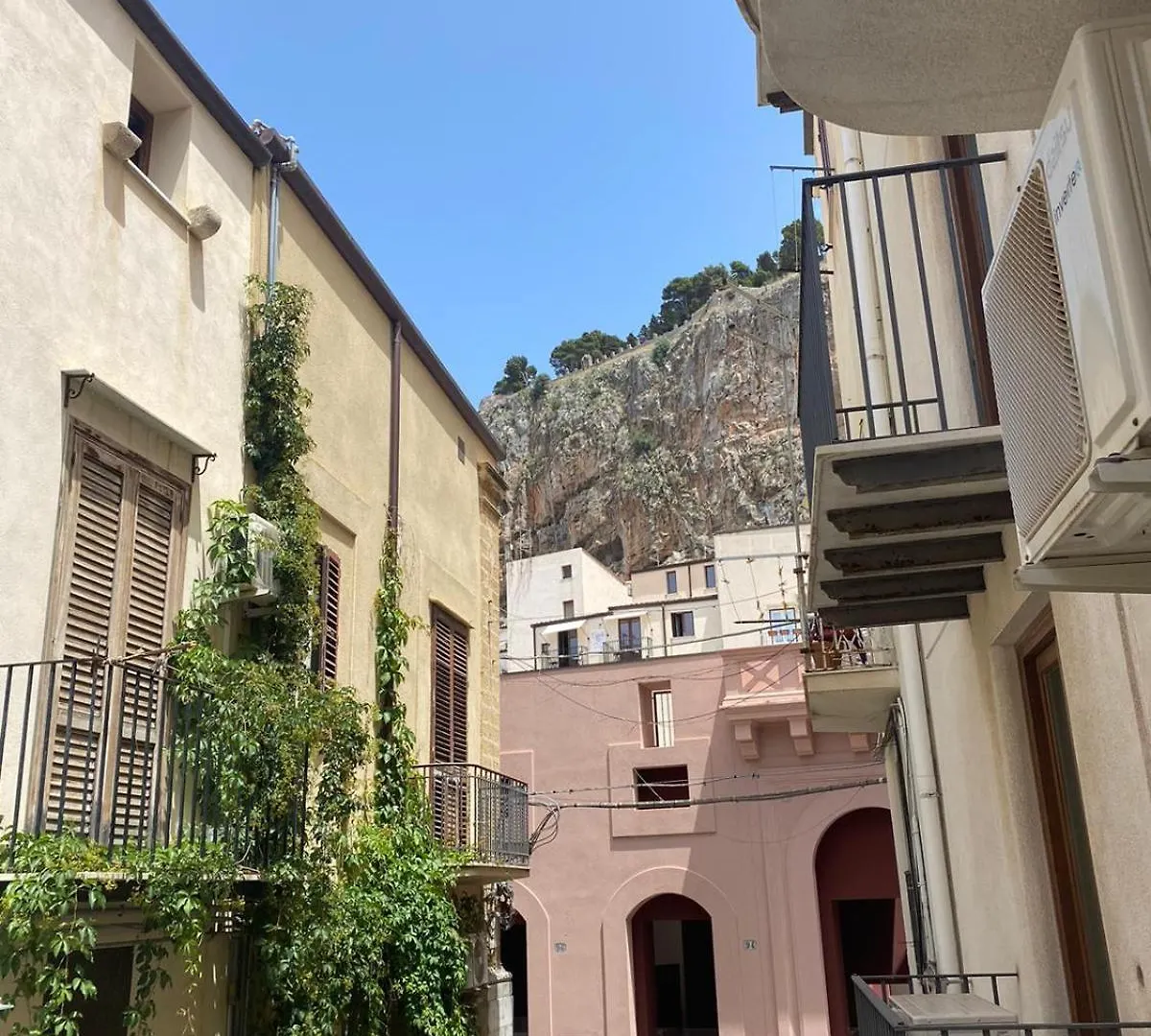 La Casetta Nel Centro Storico Di Cefalu Apartment